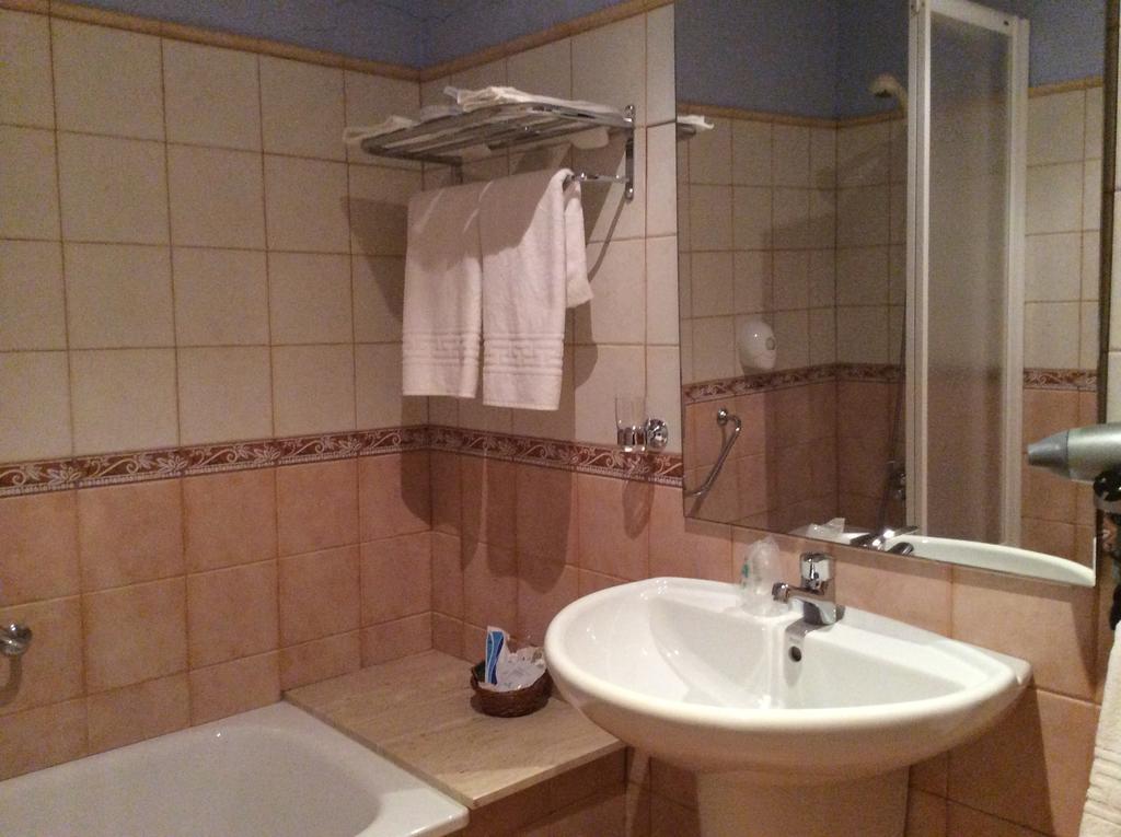 Hotel La Ribera Ribera de Cardós 部屋 写真